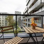 Siedmiogrodzka Air-conditioned With Balcony Wola By Renters Apartamento Varsovia