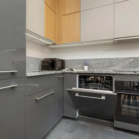 Siedmiogrodzka Air-conditioned With Balcony Wola By Renters