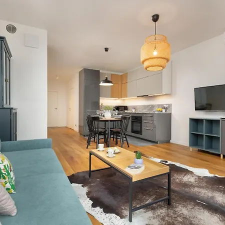 Апартаменты Siedmiogrodzka Air-conditioned With Balcony Wola By Renters Варшава
