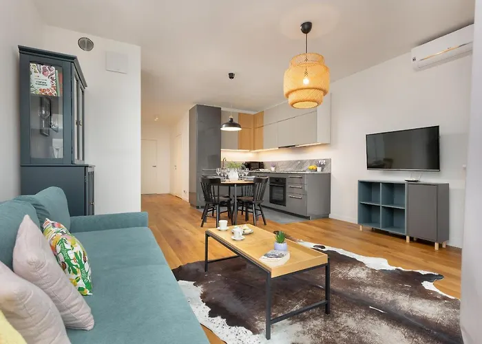 Lejlighed Siedmiogrodzka Air-conditioned With Balcony Wola By Renters Warszawa