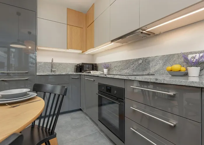 Siedmiogrodzka Air-conditioned With Balcony Wola By Renters Lejlighed Warszawa